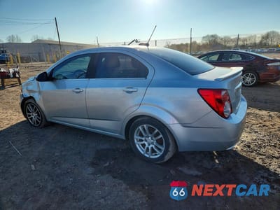 Drugie zdjęcie samochodu z przodu: 2015 CHEVROLET SONIC LT VIN:1G1JC5SH2F4149029 - miniatura