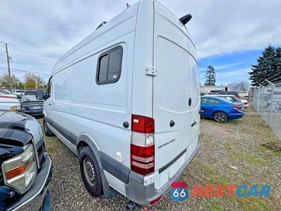 Trzecie zdjęcie samochodu z tyłu: 2016 MERCEDES-BENZ SPRINTER 2500 VIN:WD3PE7CD8GP190441 - miniatura