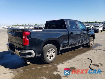 Trzecie zdjęcie samochodu z tyłu: 2023 CHEVROLET SILVERADO K1500 LT VIN:3GCUDDEDXPG356549 - miniatura