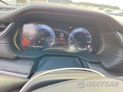 Zdjęcie 9 z 14 samochodu: 2025 JEEP GRAND CHEROKEE LIMITED VIN:1C4RJHBGXSC328380 - miniatura