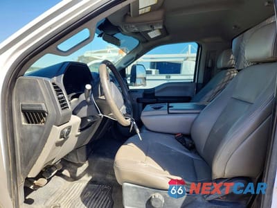 Zdjęcie 7 z 11 samochodu: 2020 FORD F350 SUPER DUTY UTILITY / SERVICE TRUCK VIN:1FDRF3G61LEE89481 - miniatura