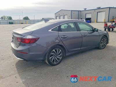 Trzecie zdjęcie samochodu z tyłu: 2019 HONDA INSIGHT TOURING VIN:19XZE4F97KE011500 - miniatura