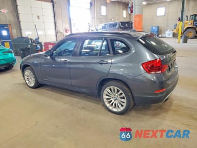 Drugie zdjęcie samochodu z przodu: 2015 BMW X1 XDRIVE28I VIN:WBAVL1C51FVY33406 - miniatura