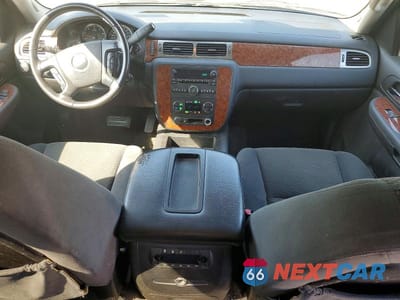Zdjęcie 8 z 12 samochodu: 2007 CHEVROLET SUBURBAN K1500 VIN:1GNFK16387J285618 - miniatura