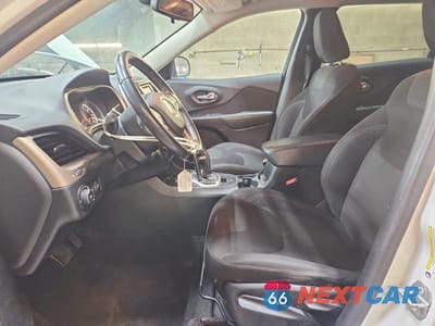 Zdjęcie 7 z 13 samochodu: 2015 JEEP CHEROKEE LATITUDE VIN:1C4PJMCB0FW793144 - miniatura