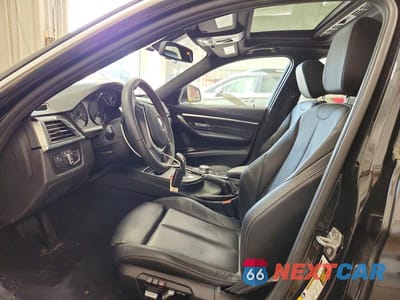 Zdjęcie 7 z 12 samochodu: 2017 BMW 330 XI VIN:WBA8D9C3XHA011124 - miniatura