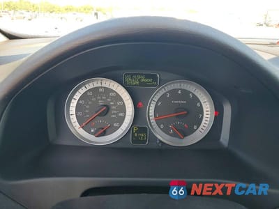 Zdjęcie 9 z 12 samochodu: 2013 VOLVO C70 T5 VIN:YV1672MC8DJ139955 - miniatura