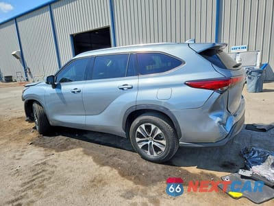 Drugie zdjęcie samochodu z przodu: 2020 TOYOTA HIGHLANDER XLE VIN:5TDGZRAH2LS005764 - miniatura