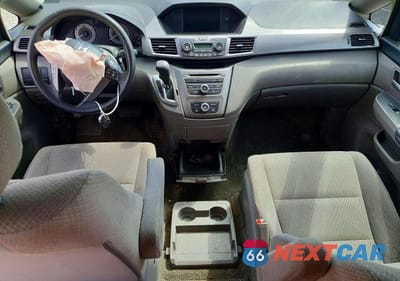 Zdjęcie 8 z 13 samochodu: 2014 HONDA ODYSSEY LX VIN:5FNRL5H28EB087110 - miniatura