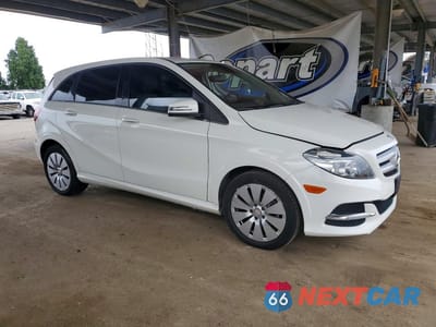 Czwarte zdjęcie samochodu z boku: 2017 MERCEDES-BENZ B 250E VIN:WDDVP9AB7HJ013278 - miniatura