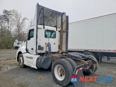 Trzecie zdjęcie samochodu z tyłu: 2014 KENWORTH CONSTRUCTION T680 VIN:1XKYA48XXEJ403109 - miniatura