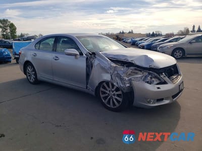 Czwarte zdjęcie samochodu z boku: 2010 LEXUS LS 460 VIN:JTHBL5EF5A5093031 - miniatura