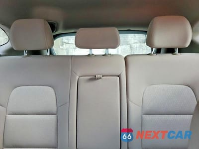 Zdjęcie 10 z 13 samochodu: 2018 HYUNDAI TUSCON VIN:KM8J3CA47JU613821 - miniatura