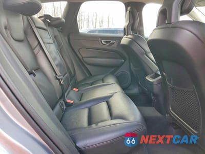 Zdjęcie 11 z 14 samochodu: 2018 VOLVO XC60 T6 MOMENTUM VIN:YV4A22RK8J1022108 - miniatura
