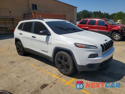 Czwarte zdjęcie samochodu z boku: 2017 JEEP CHEROKEE SPORT VIN:1C4PJLAB0HW502562 - miniatura