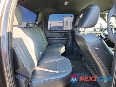 Zdjęcie 10 z 12 samochodu: 2023 RAM 3500 TRADESMAN VIN:3C63RRGL0PG575459 - miniatura