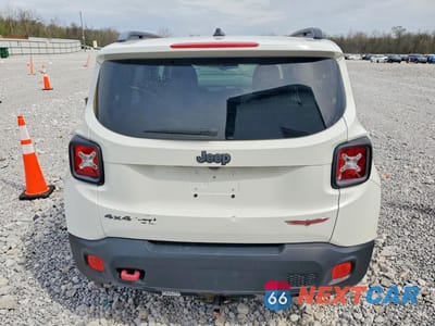 Zdjęcie 6 z 13 samochodu: 2015 JEEP RENEGADE TRAILHAWK VIN:ZACCJBCTXFPC31826 - miniatura
