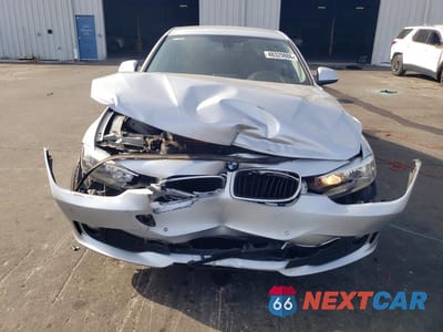 Piąte zdjęcie samochodu w środku: 2015 BMW 320 I VIN:WBA3B1G5XFNT04055 - miniatura