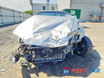 Piąte zdjęcie samochodu w środku: 2001 HONDA ACCORD EX VIN:1HGCG16501A067650 - miniatura