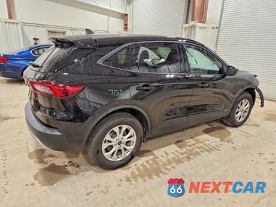 Trzecie zdjęcie samochodu z tyłu: 2026 FORD ESCAPE ACTIVE VIN:1FMCU9GN0TUA12505 - miniatura