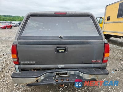 Zdjęcie 6 z 12 samochodu: 2001 GMC NEW SIERRA C1500 VIN:1GTEC19T61E185398 - miniatura