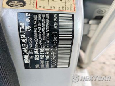 Zdjęcie 13 z 13 samochodu: 2013 MERCEDES-BENZ C 250 VIN:WDDGF4HB1DA786620 - miniatura