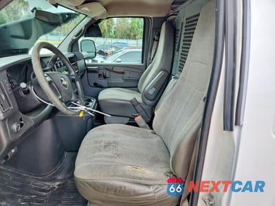 Zdjęcie 7 z 14 samochodu: 2010 CHEVROLET EXPRESS 2500 CARGO DELIVERY VAN VIN:1GCZGFDA4A1161312 - miniatura
