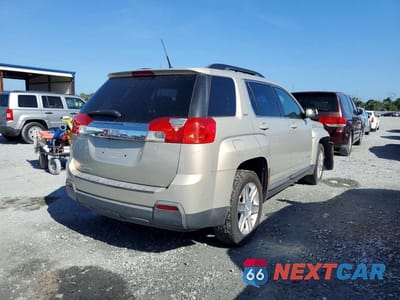 Trzecie zdjęcie samochodu z tyłu: 2011 GMC TERRAIN SLT VIN:2CTALUECXB6243108 - miniatura