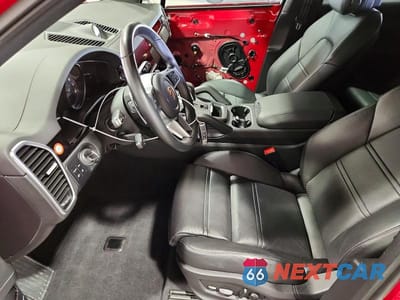 Zdjęcie 7 z 14 samochodu: 2022 PORSCHE CAYENNE VIN:WP1AA2AY1NDA02632 - miniatura