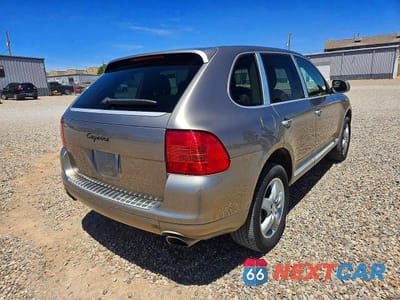 Czwarte zdjęcie samochodu z boku: 2005 PORSCHE CAYENNE VIN:WP1AA29P85LA25570 - miniatura