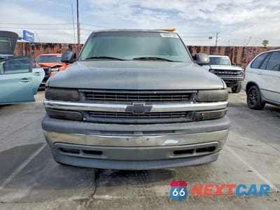 Piąte zdjęcie samochodu w środku: 2002 CHEVROLET TAHOE C1500 VIN:1GNEC13T62R120738 - miniatura