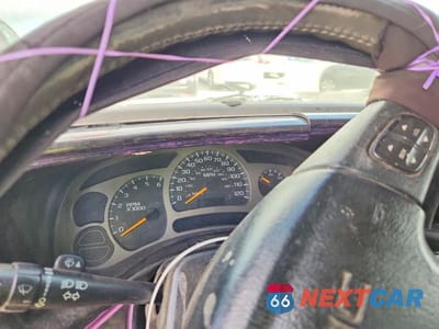 Zdjęcie 9 z 11 samochodu: 2003 GMC YUKON DENALI VIN:1GKEK63U83J327489 - miniatura