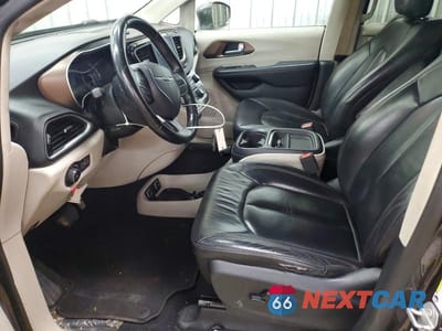 Zdjęcie 7 z 13 samochodu: 2017 CHRYSLER PACIFICA TOURING L VIN:2C4RC1BG6HR734299 - miniatura