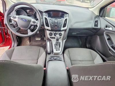 Zdjęcie 8 z 12 samochodu: 2013 FORD FOCUS SE VIN:1FADP3F22DL116043 - miniatura