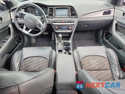 Zdjęcie 8 z 12 samochodu: 2019 HYUNDAI SONATA SPORT VIN:5NPE34AF0KH773340 - miniatura