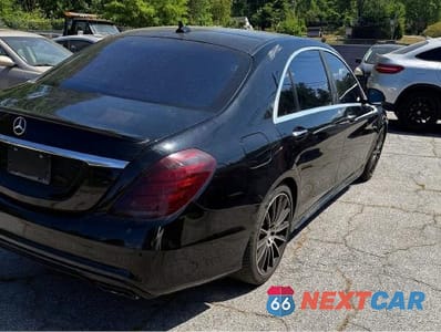 Czwarte zdjęcie samochodu z boku: 2015 MERCEDES-BENZ S 550 VIN:WDDUG8CB0FA189718 - miniatura