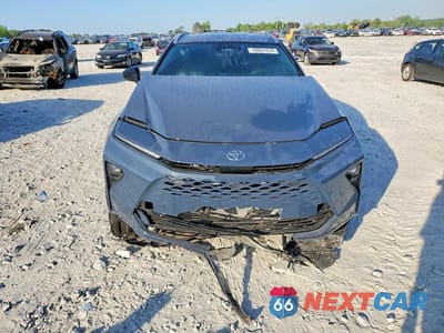 Piąte zdjęcie samochodu w środku: 2025 TOYOTA CROWN SIGNIA XLE VIN:JTDACAAJ3S3005834 - miniatura