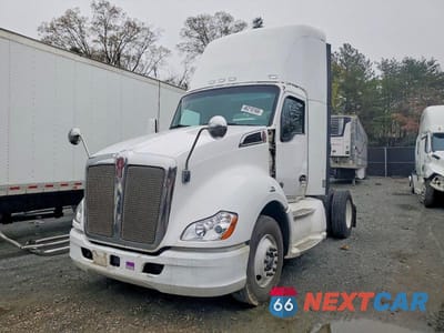 Drugie zdjęcie samochodu z przodu: 2014 KENWORTH CONSTRUCTION T680 VIN:1XKYA48XXEJ403109 - miniatura