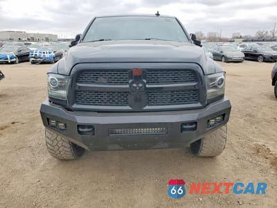 Piąte zdjęcie samochodu w środku: 2014 RAM 2500 LARAMIE VIN:3C6UR5FJ1EG179793 - miniatura