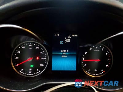 Zdjęcie 9 z 13 samochodu: 2019 MERCEDES-BENZ C 300 4MATIC VIN:55SWF8EB7KU290063 - miniatura