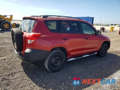 Trzecie zdjęcie samochodu z tyłu: 2006 TOYOTA RAV4 BASE VIN:JTMZD33V566001123 - miniatura