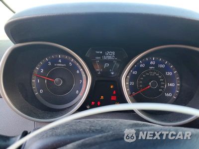 Zdjęcie 9 z 12 samochodu: 2012 HYUNDAI ELANTRA GLS VIN:KMHDH4AE7CU370611 - miniatura