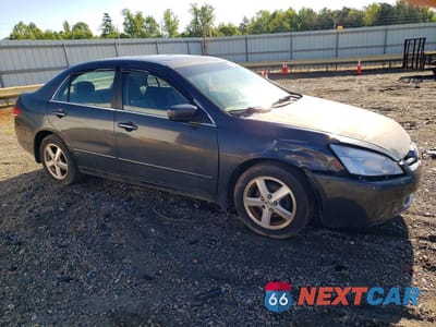 Czwarte zdjęcie samochodu z boku: 2004 HONDA ACCORD EX VIN:1HGCM56694A171826 - miniatura