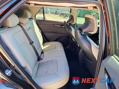 Zdjęcie 10 z 11 samochodu: 2023 KIA NIRO EX TOURING VIN:KNDCR3LE2P5036877 - miniatura