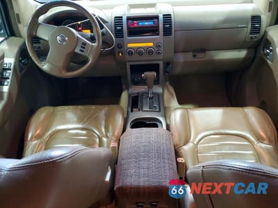 Zdjęcie 8 z 13 samochodu: 2005 NISSAN PATHFINDER XE VIN:5N1AR18W05C769026 - miniatura