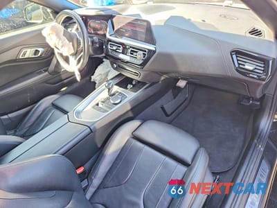 Zdjęcie 8 z 11 samochodu: 2020 BMW Z4 M40I VIN:WBAHF9C09LWW64569 - miniatura