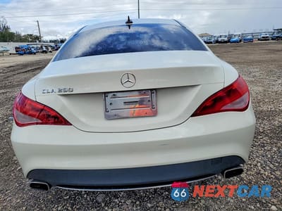 Zdjęcie 6 z 13 samochodu: 2016 MERCEDES-BENZ CLA 250 VIN:WDDSJ4EB0GN377650 - miniatura