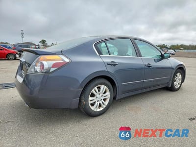 Trzecie zdjęcie samochodu z tyłu: 2011 NISSAN ALTIMA VIN:1N4AL2AP5BN430878 - miniatura