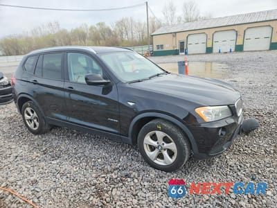 Czwarte zdjęcie samochodu z boku: 2011 BMW X3 XDRIVE28I VIN:5UXWX5C56BL711373 - miniatura