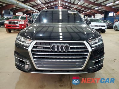 Piąte zdjęcie samochodu w środku: 2017 AUDI Q7 PREMIUM VIN:WA1AAAF79HD021360 - miniatura